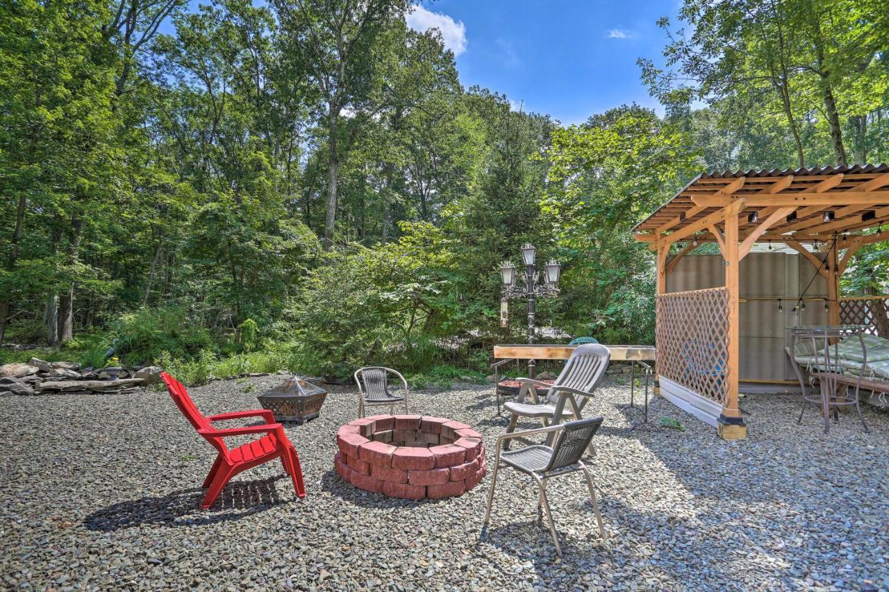 Henryville Home With Hot Tub About 5 Mi To Camelback! Екстериор снимка