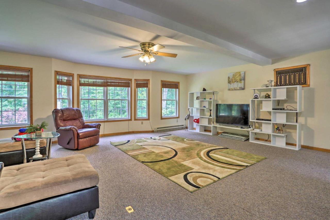 Henryville Home With Hot Tub About 5 Mi To Camelback! Екстериор снимка